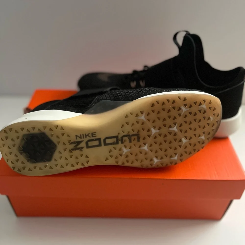 Women’s Nike Air Zoom Strong - Picture 4 of 5